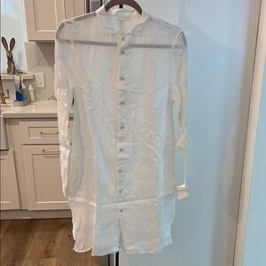 NWOT CP Shades White Button-Up Top white color long shirt dress linen sz small.